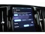Volvo XC60 2.0 T8 Plug-in hybrid AWD Ultimate Dark | SOH 99,9% | Trekhaak | Head-up | Sport Stoelen | 360 camera |