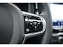 Volvo XC60 2.0 T8 Plug-in hybrid AWD Ultimate Dark | SOH 99,9% | Trekhaak | Head-up | Sport Stoelen | 360 camera |