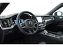 Volvo XC60 2.0 T8 Plug-in hybrid AWD Ultimate Dark | SOH 99,9% | Trekhaak | Head-up | Sport Stoelen | 360 camera |