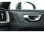 Volvo XC60 2.0 T8 Plug-in hybrid AWD Ultimate Dark | SOH 99,9% | Trekhaak | Head-up | Sport Stoelen | 360 camera |