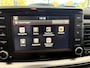 Kia Stonic 1.0 T-GDi DynamicPlusLine Achteruitrijcamera - Airco - Parkeersensor achter - Navigatie - Cruise control - Dakrails - keyless entry and start - Elektrische ramen - Radio - Mistlampen - Bluetooth - Licht metalen velgen Start/stop systeem - Elektrische ramen - Stuur multifunctioneel