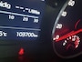 Kia Stonic 1.0 T-GDi DynamicPlusLine Achteruitrijcamera - Airco - Parkeersensor achter - Navigatie - Cruise control - Dakrails - keyless entry and start - Elektrische ramen - Radio - Mistlampen - Bluetooth - Licht metalen velgen Start/stop systeem - Elektrische ramen - Stuur multifunctioneel