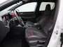 Volkswagen Golf 2.0 TSI GTI Clubsport 301 PK| Panoramadak | LED Matrix | Head-Up-Display | Stoelverwarming | Navigatie | Stuurwielverwarming | Achteruitrijcamera | Apple Carplay Draadloos