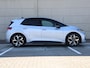 Volkswagen ID.3 Style 61 kWh accu 190 PK | Panoramadak | Steunhaak | 360 camera | Elektrisch verstelbare voorstoel | Camera |