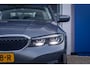 BMW 3-Serie 330e Business Edition Plus | 360 camera | Leder | Cruise control adaptief | Apple Carplay/Android | Stoel- Stuurverwarming | FULL led | Park Assist | Keyless | Achteruitrijcamera | Apple Carplay/Android Auto|telefoonintegratie premium | Cruise control adaptief met Stop&Go