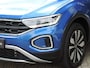 Volkswagen T-Roc 1.5 TSI 150PK Move DSG - Standkachel | Camera | CarPlay | Nav | Virtual | Stoelverw. | Afn. trekh.