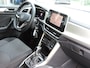Volkswagen T-Roc 1.5 TSI 150PK Move DSG - Standkachel | Camera | CarPlay | Nav | Virtual | Stoelverw. | Afn. trekh.