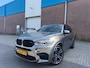 BMW X5 M | 2E EIGENAAR | 12MND GARANTIE | PANO | LED | B&O | DAB | HEAD-UP | 360 CAMERA | TREKHAAK | BOMVOL |