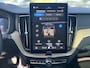 Volvo XC60 T6 Plug-in hybrid AWD Plus Dark | Panoramadak | Trekhaak | 360 Graden Camera | Head Up Display | Climate Pack |
