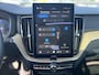 Volvo XC60 T6 Plug-in hybrid AWD Plus Dark | Panoramadak | Trekhaak | 360 Graden Camera | Head Up Display | Climate Pack |