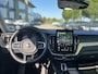 Volvo XC60 T6 Plug-in hybrid AWD Plus Dark | Panoramadak | Trekhaak | 360 Graden Camera | Head Up Display | Climate Pack |