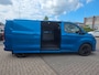 Ford E-Transit Cust. 320 L2H1 Limited 65 kWh| SoH 99%| Met o.a. 3 zits, AppleCarPlay/AndroidAuto, achteruitrijcamera en navigatie!