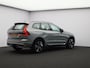 Volvo XC60 2.0 T6 Plug-in hybrid AWD Plus Dark / Head-Up Display / Trekhaak / 360 camera / Pano. dak / Harman Kardon Audio / Stoel-, stuurwiel- & achterbankverwarming / Elektr. stoelverstelling / BLIS