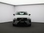 Volvo XC60 2.0 T6 Plug-in hybrid AWD Plus Dark / Head-Up Display / Trekhaak / 360 camera / Pano. dak / Harman Kardon Audio / Stoel-, stuurwiel- & achterbankverwarming / Elektr. stoelverstelling / BLIS