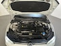 Volkswagen Golf 1.5 eTSI 150pk DSG Style LED Panormadak Stoelverwarming Sfeerverlichting