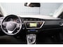 Toyota Auris 1.8 Hybrid Executive - CAMERA - NAVIGATIE - PDC VOOR + ACHTER