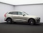 Volvo XC60 T8 AWD Recharge Inscription / Trekhaak / Panoramadak / Adaptive Cruise / BLIS / Stoelverwarming / Lederen Bekleding / Getint Glas /