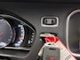 Volvo V40 Cross Country 1.5 T3 Nordic+ | Origineel NL | Dealer Onderhouden | Memory | Stoel Verwarming | Trekhaak | Panoramadak |