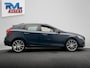 Volvo V40 Cross Country 1.5 T3 Nordic+ | Origineel NL | Dealer Onderhouden | Memory | Stoel Verwarming | Trekhaak | Panoramadak |