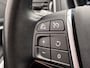 Volvo V40 Cross Country 1.5 T3 Nordic+ | Origineel NL | Dealer Onderhouden | Memory | Stoel Verwarming | Trekhaak | Panoramadak |