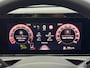 Volkswagen T-Roc 1.5 eTsi R-Line Edition - Nieuwe model - Camera - IQ Lights - ACC -