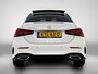Mercedes-Benz A-klasse 250 e AMG plug-In Hybride | AMG Line Premium Plus | Burmester® | Panorama Schuif-Kanteldak | Night Pakket | Head-up-Display. Inclusief 24 maanden MB Certified garantie voor Europa.