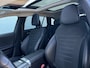Mercedes-Benz C-klasse Estate 300 e AMG Line | Pano | Trekhaak | Sfeerverlichting | Camera | LED