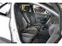 Renault Captur 1.3 TCe Intens TREKHAAK | NAVI | PARELMOER LAK