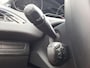 Peugeot 208 1.2 82pk 5D Blue Lion Navigatie | AIRCO | Cruise control | Parkeersensoren achter | Bluetooth bellen & muziekstreaming | Middenarmsteun