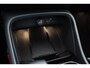 Volvo EX40 Single Motor Extended Range Ultra Black Edition 82 kWh | Snel leverbaar | Panoramadak | Elektrisch Verstelbare Stoelen |