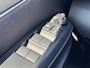 Toyota Yaris HYBRID 115 DYNAMIC COMFORT-PACK STOEL/STUURVERW PARK-SENSOREN BLIND-SPOT APPLE/ANDROID KEYLESS 16" LM-VELGEN ALL-SEASONS NL-AUTO