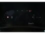 Volvo V60 T8 Plug-in hybrid AWD Plus Dark | Achterbank verwarmd | Apple Carplay & Android Auto | Buitenspiegels elektrisch verstel- en verwarmbaar | Cruise control adaptief met Stop&Go en stuurhulp | Electronic climate controle | Lichtmetalen velgen multi-spaaks 18" | Trekhaak