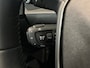 Peugeot 2008 1.2 Hybrid 145 Allure VOORRAAD ACTIE | 8 JAAR GARANTIE | Airco (automatisch) | Apple Carplay/Android Auto|telefoonintegratie premium | Cruise control adaptief met Stop&Go en stuurhulp