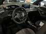 Peugeot 2008 1.2 Hybrid 145 Allure VOORRAAD ACTIE | 8 JAAR GARANTIE | Airco (automatisch) | Apple Carplay/Android Auto|telefoonintegratie premium | Cruise control adaptief met Stop&Go en stuurhulp