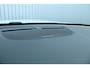 Volvo XC40 B4 Plus Dark | Elektrische verstelbare stoelen met geheugen| Trekhaak | Verwarmbare voorstoelen en stuurwiel | Premium audio by Harman Kardon | Apple carplay/Android auto | Achteruitrijcamera | Parkeersensoren voor/achter | All-seasonbanden