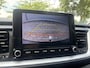 Kia Stonic 1.0 T-GDi MHEV DynamicLine / Apple CarPlay & Android Auto / Achteruitrijcamera / Parkeersensoren achter / Cruise control / Airconditioning / 15 inch lichtmetalen velgen /
