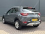 Kia Stonic 1.0 T-GDi MHEV DynamicLine / Apple CarPlay & Android Auto / Achteruitrijcamera / Parkeersensoren achter / Cruise control / Airconditioning / 15 inch lichtmetalen velgen /