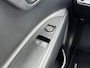 Kia Stonic 1.0 T-GDi MHEV DynamicLine / Apple CarPlay & Android Auto / Achteruitrijcamera / Parkeersensoren achter / Cruise control / Airconditioning / 15 inch lichtmetalen velgen /