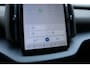 Volvo EX30 Single Motor Extended Range Plus 69 kWh | Elektrisch verstelbare stoelen | Achteruitrijcamera | Parkeersensoren voor/achter | Premium audi by Harman/kardon | Trekhaak | Apple Carplay/Android auto | Adaptieve cruisecontrol