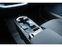 Volvo EX30 Single Motor Extended Range Plus 69 kWh | Elektrisch verstelbare stoelen | Achteruitrijcamera | Parkeersensoren voor/achter | Premium audi by Harman/kardon | Trekhaak | Apple Carplay/Android auto | Adaptieve cruisecontrol