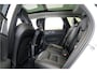Volvo XC60 2.0 T8 AWD 335kW/456pk Aut8 Recharge Ultra Dark Excl. LUCHTVERING + BOWERS&WILKINS + PANORAMADAK + BLIS + HEAD-UP + PILOT ASSIST + V&A STOEL-&STUURVERWARMING + GOOGLE + STOELVENTILATIE&-MASSAGE + ADAPT.CRUISE + 360 CAMERA + 21" LM-VELGEN!!