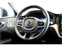 Volvo XC60 2.0 T8 AWD 335kW/456pk Aut8 Recharge Ultra Dark Excl. LUCHTVERING + BOWERS&WILKINS + PANORAMADAK + BLIS + HEAD-UP + PILOT ASSIST + V&A STOEL-&STUURVERWARMING + GOOGLE + STOELVENTILATIE&-MASSAGE + ADAPT.CRUISE + 360 CAMERA + 21" LM-VELGEN!!