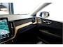Volvo XC60 2.0 T8 AWD 335kW/456pk Aut8 Recharge Ultra Dark Excl. LUCHTVERING + BOWERS&WILKINS + PANORAMADAK + BLIS + HEAD-UP + PILOT ASSIST + V&A STOEL-&STUURVERWARMING + GOOGLE + STOELVENTILATIE&-MASSAGE + ADAPT.CRUISE + 360 CAMERA + 21" LM-VELGEN!!