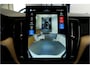 Volvo XC60 2.0 T8 AWD 335kW/456pk Aut8 Recharge Ultra Dark Excl. LUCHTVERING + BOWERS&WILKINS + PANORAMADAK + BLIS + HEAD-UP + PILOT ASSIST + V&A STOEL-&STUURVERWARMING + GOOGLE + STOELVENTILATIE&-MASSAGE + ADAPT.CRUISE + 360 CAMERA + 21" LM-VELGEN!!