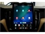 Volvo XC60 2.0 T8 AWD 335kW/456pk Aut8 Recharge Ultra Dark Excl. LUCHTVERING + BOWERS&WILKINS + PANORAMADAK + BLIS + HEAD-UP + PILOT ASSIST + V&A STOEL-&STUURVERWARMING + GOOGLE + STOELVENTILATIE&-MASSAGE + ADAPT.CRUISE + 360 CAMERA + 21" LM-VELGEN!!