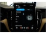 Volvo XC60 2.0 T8 AWD 335kW/456pk Aut8 Recharge Ultra Dark Excl. LUCHTVERING + BOWERS&WILKINS + PANORAMADAK + BLIS + HEAD-UP + PILOT ASSIST + V&A STOEL-&STUURVERWARMING + GOOGLE + STOELVENTILATIE&-MASSAGE + ADAPT.CRUISE + 360 CAMERA + 21" LM-VELGEN!!