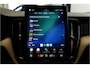 Volvo XC60 2.0 T8 AWD 335kW/456pk Aut8 Recharge Ultra Dark Excl. LUCHTVERING + BOWERS&WILKINS + PANORAMADAK + BLIS + HEAD-UP + PILOT ASSIST + V&A STOEL-&STUURVERWARMING + GOOGLE + STOELVENTILATIE&-MASSAGE + ADAPT.CRUISE + 360 CAMERA + 21" LM-VELGEN!!