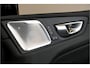 Volvo XC60 2.0 T8 AWD 335kW/456pk Aut8 Recharge Ultra Dark Excl. LUCHTVERING + BOWERS&WILKINS + PANORAMADAK + BLIS + HEAD-UP + PILOT ASSIST + V&A STOEL-&STUURVERWARMING + GOOGLE + STOELVENTILATIE&-MASSAGE + ADAPT.CRUISE + 360 CAMERA + 21" LM-VELGEN!!