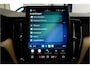 Volvo XC60 2.0 T8 AWD 335kW/456pk Aut8 Recharge Ultra Dark Excl. LUCHTVERING + BOWERS&WILKINS + PANORAMADAK + BLIS + HEAD-UP + PILOT ASSIST + V&A STOEL-&STUURVERWARMING + GOOGLE + STOELVENTILATIE&-MASSAGE + ADAPT.CRUISE + 360 CAMERA + 21" LM-VELGEN!!