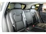 Volvo XC60 2.0 T8 AWD 335kW/456pk Aut8 Recharge Ultra Dark Excl. LUCHTVERING + BOWERS&WILKINS + PANORAMADAK + BLIS + HEAD-UP + PILOT ASSIST + V&A STOEL-&STUURVERWARMING + GOOGLE + STOELVENTILATIE&-MASSAGE + ADAPT.CRUISE + 360 CAMERA + 21" LM-VELGEN!!
